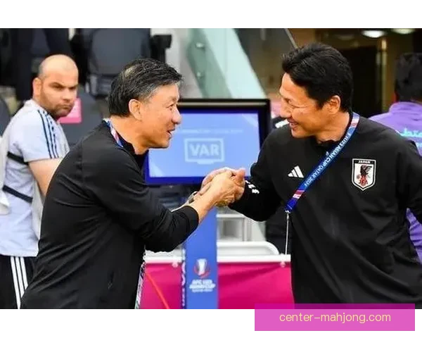 亚洲杯赛场全程回顾解析各队赛季走势与阶段性表现总结